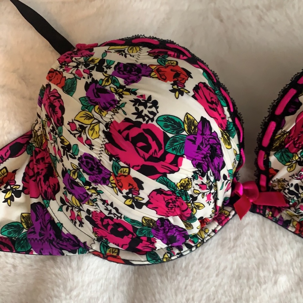 brand new 32DD LaSenza bra